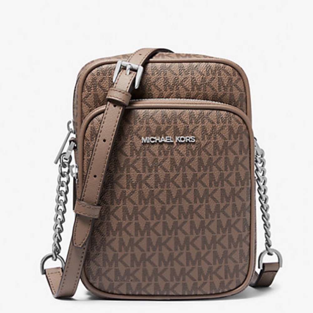 MICHAEL KORS
Jet Set Travel Medium Signature Logo Crossbody Bag
COLOR DU…